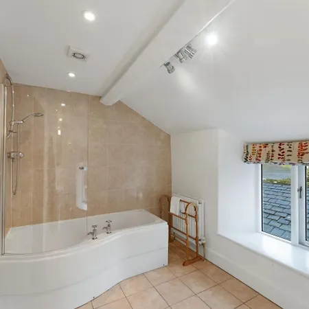Holiday home 5 Bed In Ambleside Oc-Lr176 *