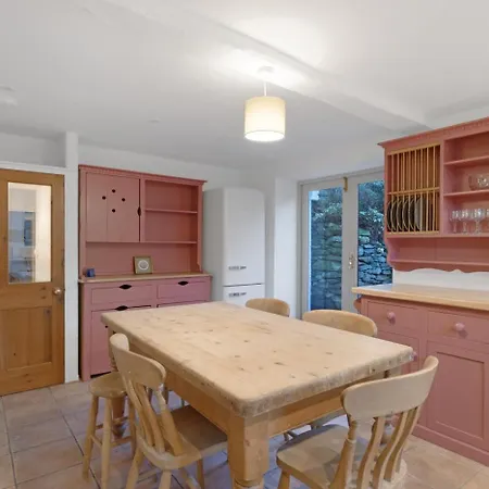 5 Bed In Ambleside Oc-Lr176 Holiday home *