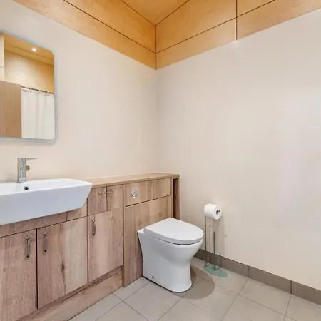 Holiday home 5 Bed In Ambleside Oc-Lr176 *